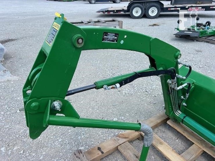 2021-john-deere-120-image-9