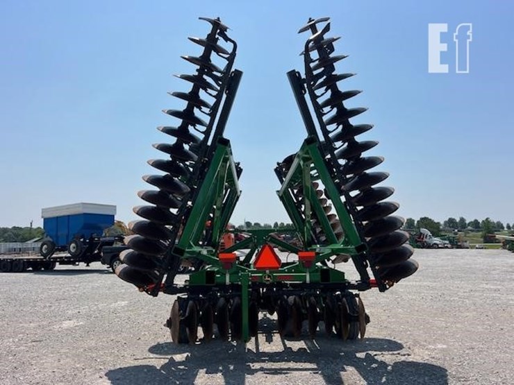 2014-john-deere-2623-image-5