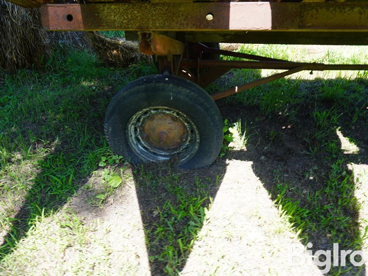 new-holland-974-image-15