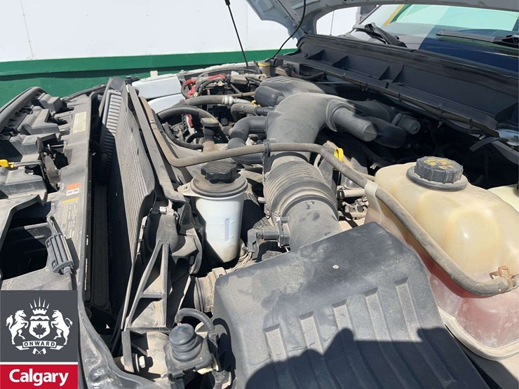 2011-ford-f550-image-18
