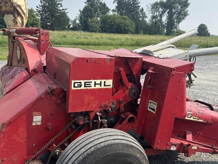 gehl-1200-image-4