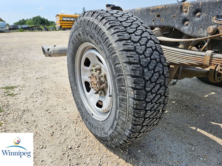 2014-ford-f350-image-15