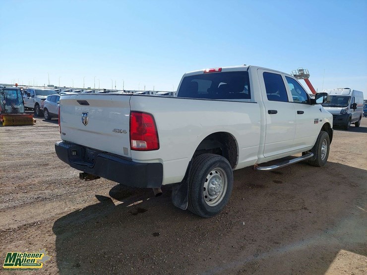 2012-ram-2500-st-image-4