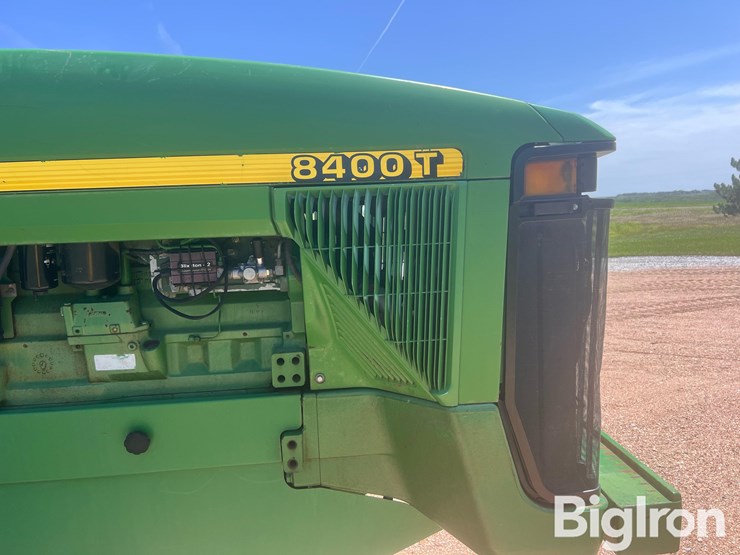 john-deere-8400t-image-11