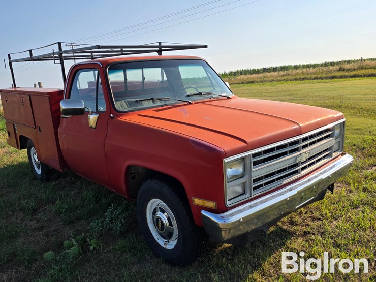1985-chevrolet-c20-image-3