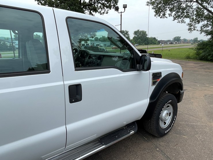 2008-ford-f350-xl-image-43