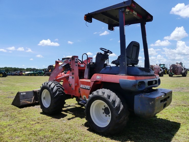 kubota-r520s-image-3