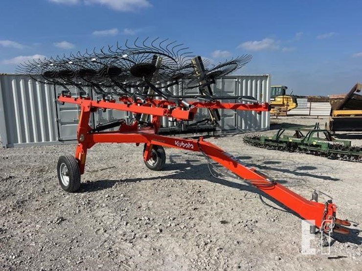 2021-kubota-ra110cr-image-1