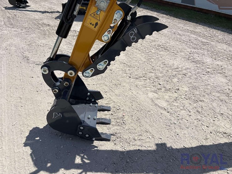 unused-2025-cfg-xz20r-mini-excavator-image-14