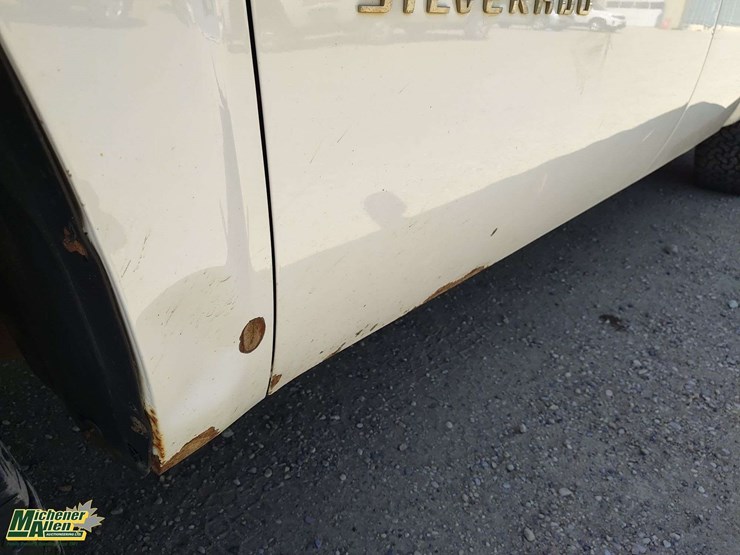 2013-chevrolet-silverado-1500-image-46