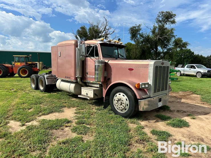 1989-peterbilt-379-image-3