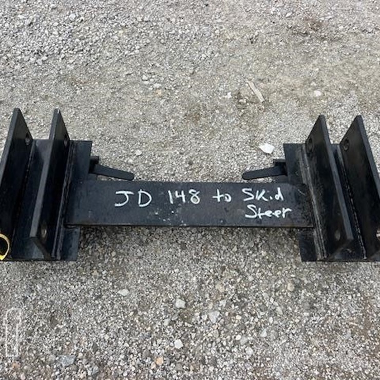JOHN DEERE 148
