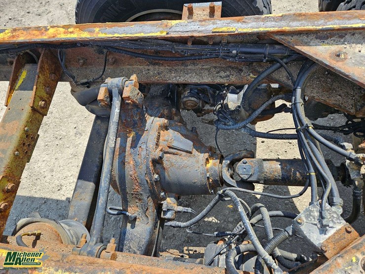 2010-kenworth-t800-image-18