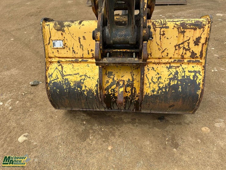 2014-deere-85g-image-8
