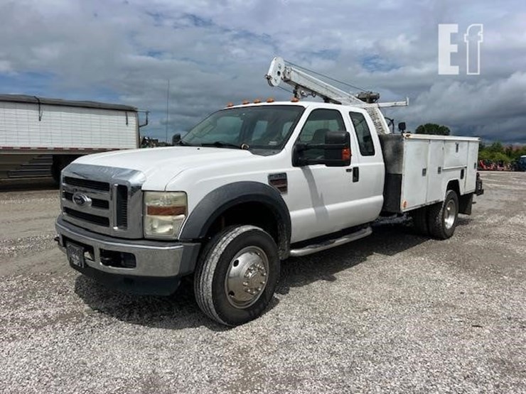 2008-ford-f550-image-1