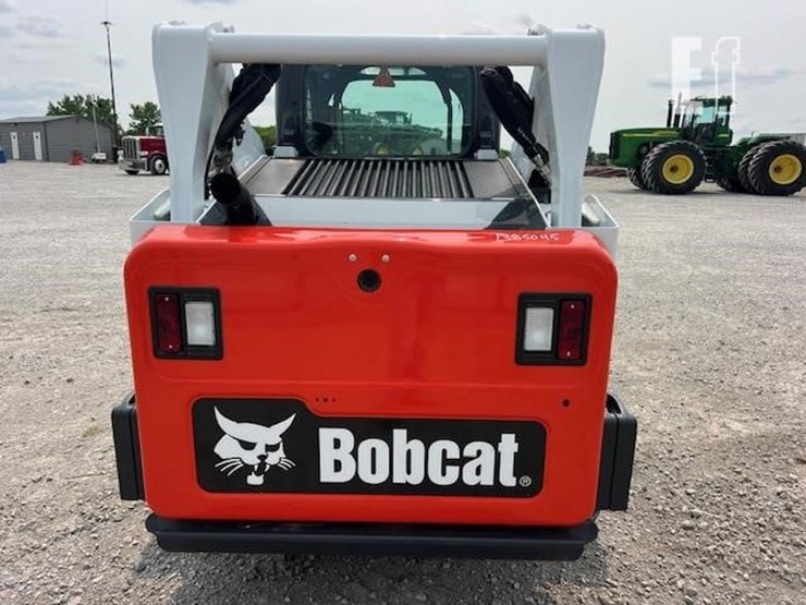 2024-bobcat-t595-image-4