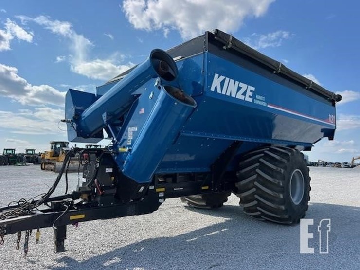 2023-kinze-1121-image-10