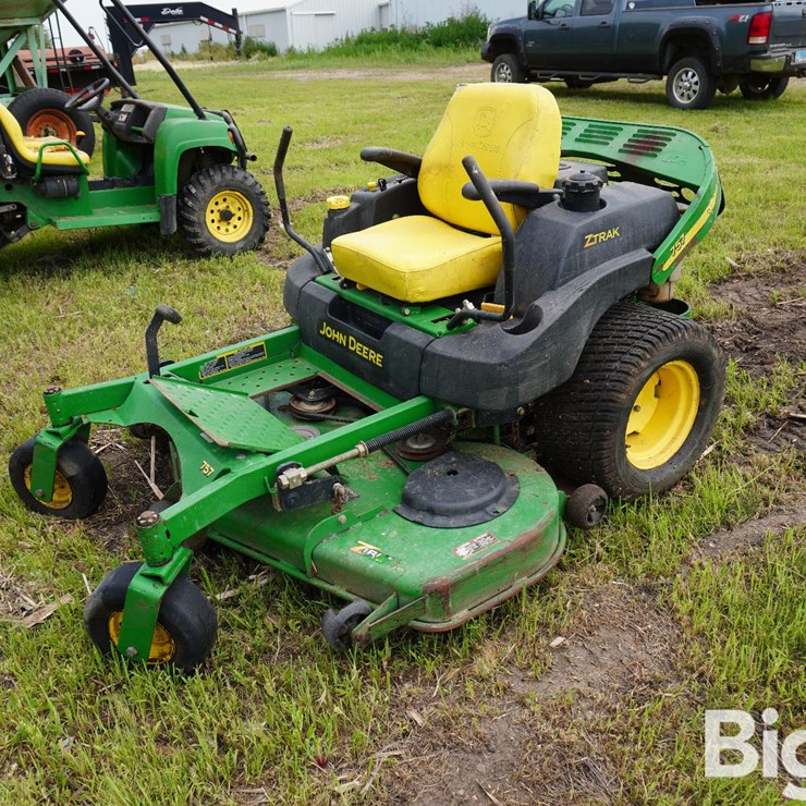 JOHN DEERE 757