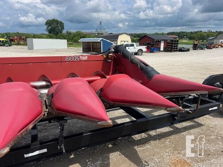 2011-case-ih-3412-image-21