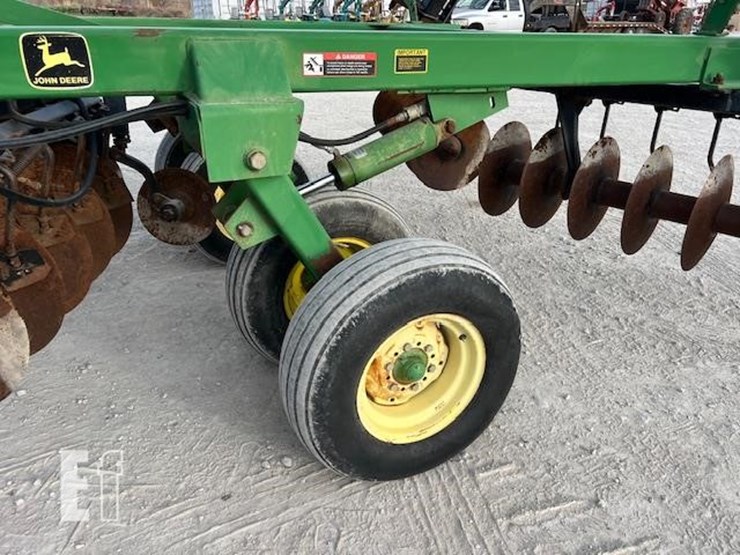 john-deere-630-image-17