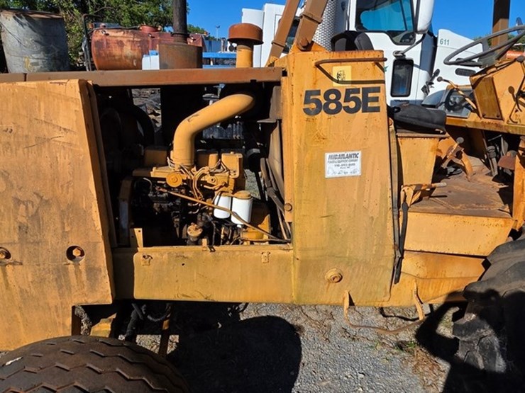 case-585e-image-12