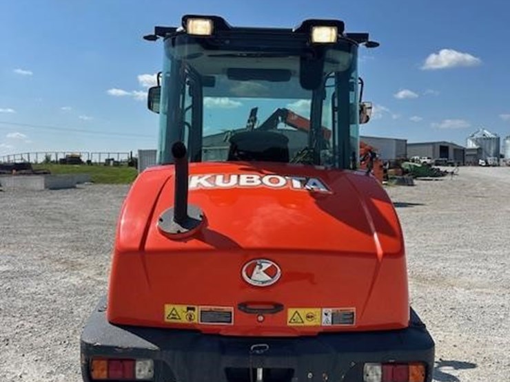 2020-kubota-r630-image-4