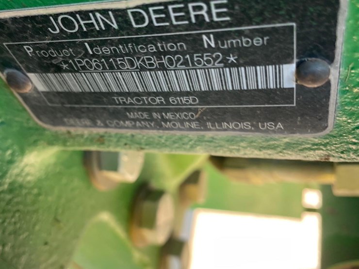 2015-john-deere-6115d-image-58