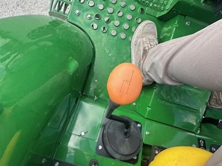 2023-john-deere-5050e-image-29
