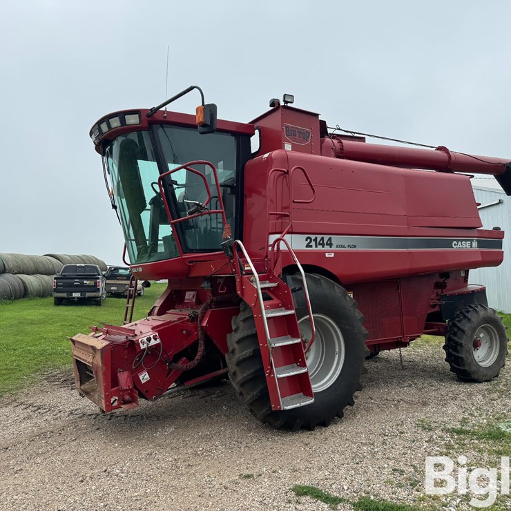 1995 CASE IH 2144