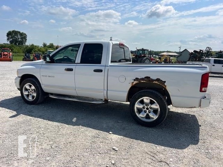 2004-dodge-ram-1500-image-6