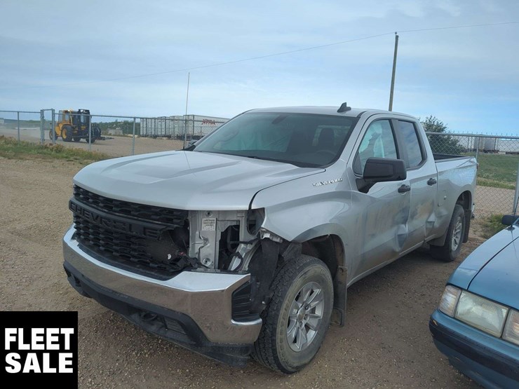 2021-chevrolet-silverado-1500-image-1