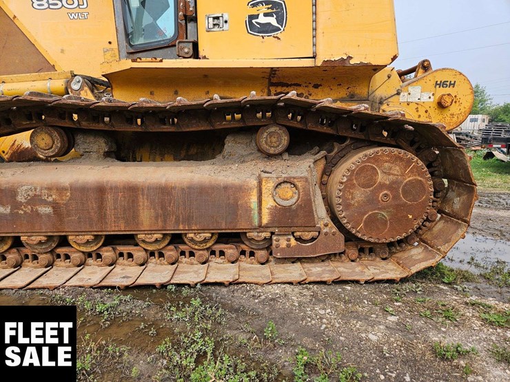2013-deere-850j-image-21
