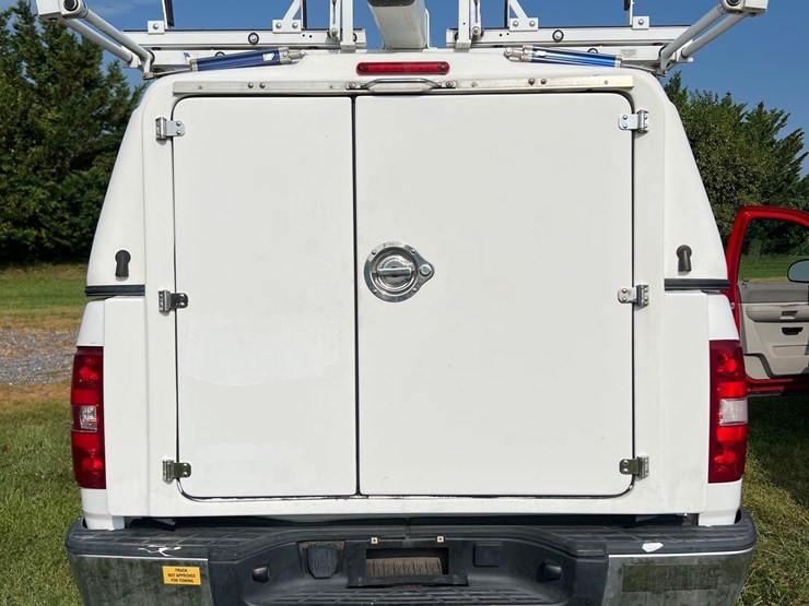 2010-chevrolet-silverado-image-8