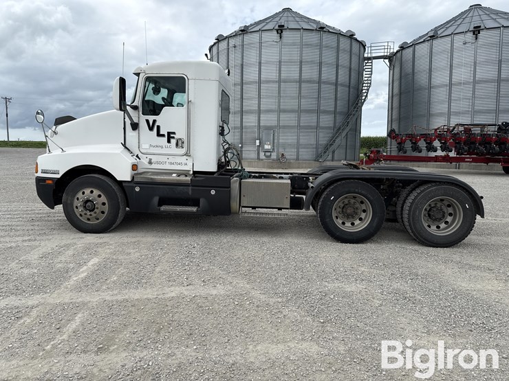 2002-kenworth-t600-image-8