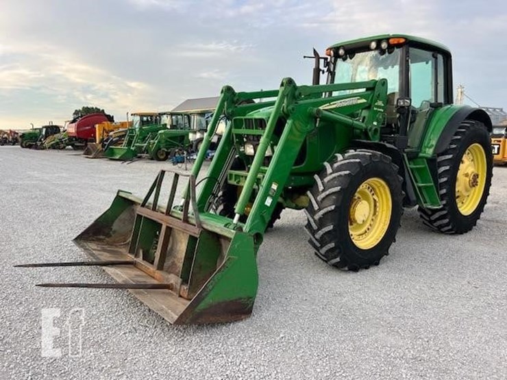 2005-john-deere-7420-image-1
