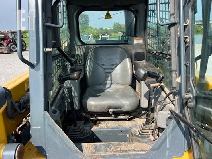 gehl-v400-image-13