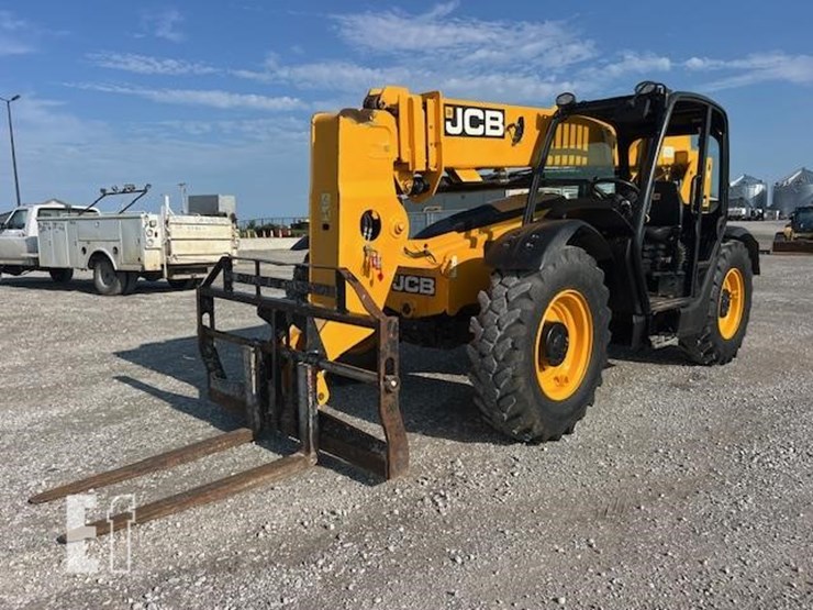 2018-jcb-506-36-image-1