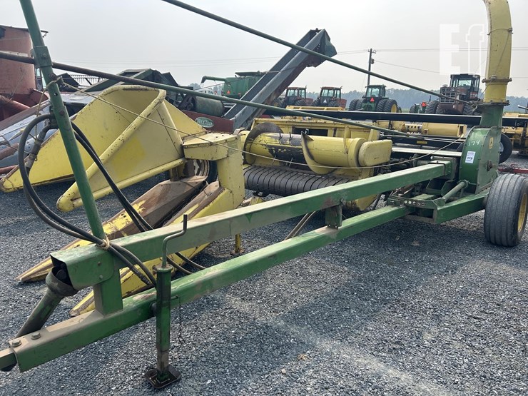 john-deere-3800-image-1