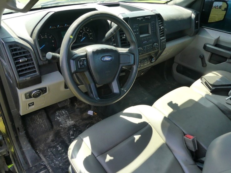 2018-ford-f150-xl-image-11