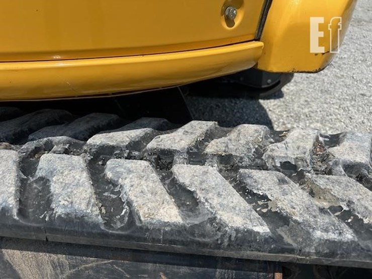 2014-deere-35g-image-9