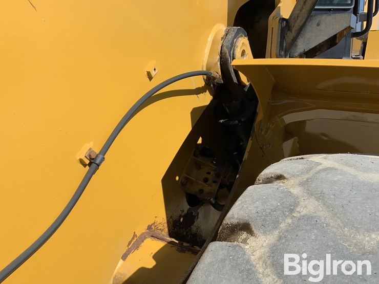 2014-caterpillar-950k-image-14