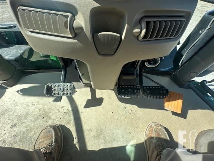 2017-john-deere-6130r-image-19