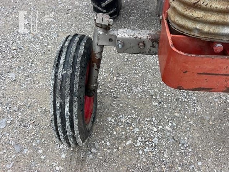 massey-ferguson-65-image-12