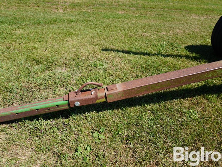 john-deere-24-image-10