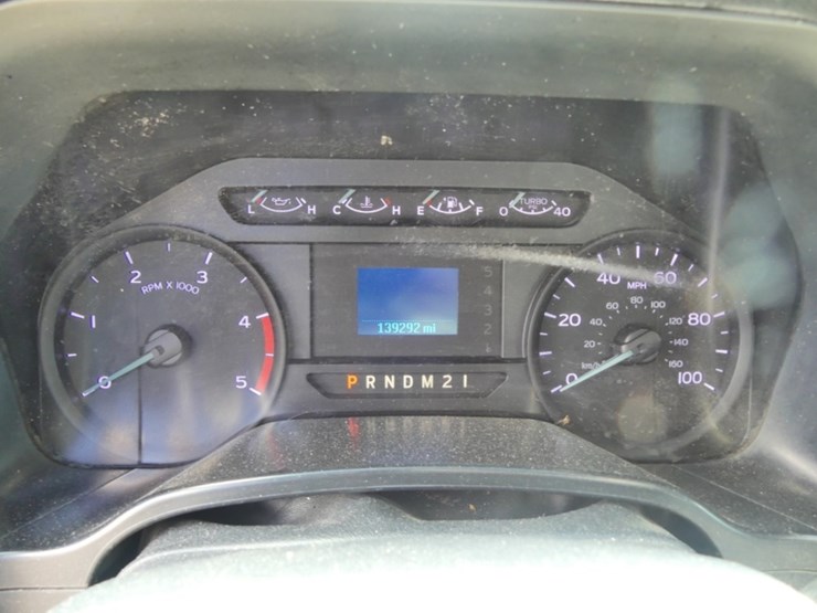 2019-ford-f350-xl-image-13