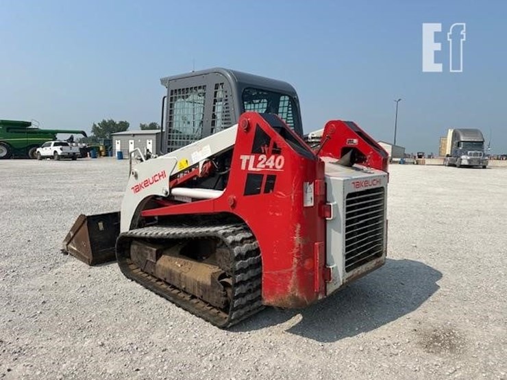 takeuchi-tl240-image-3