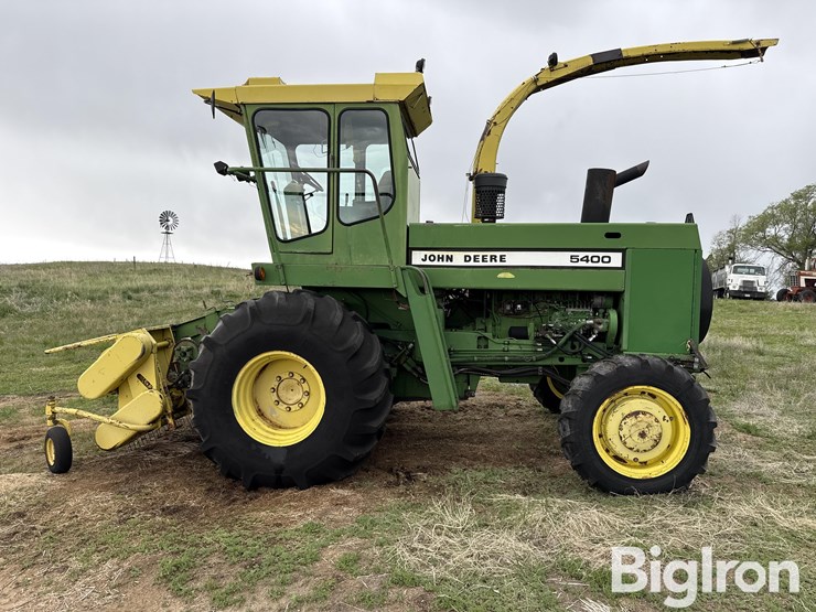 1975-john-deere-5400-image-8
