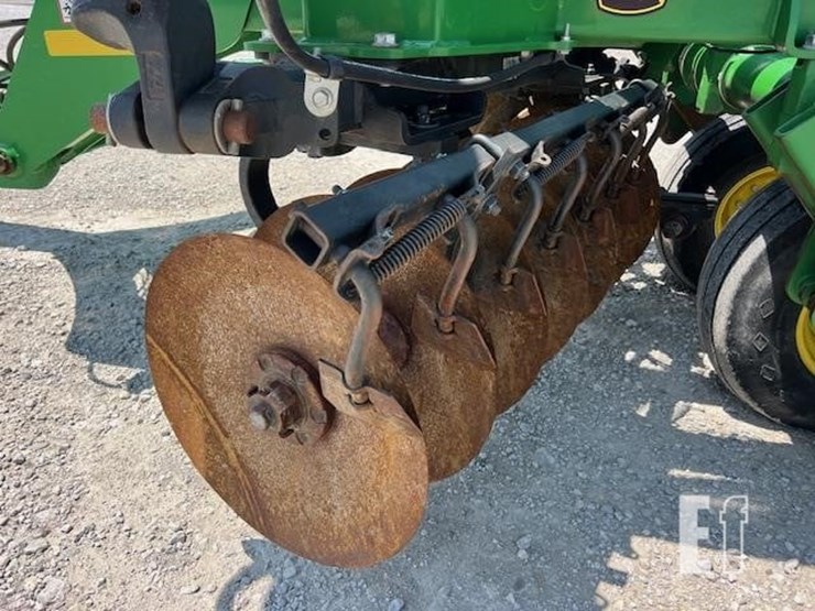 2014-john-deere-2623-image-16