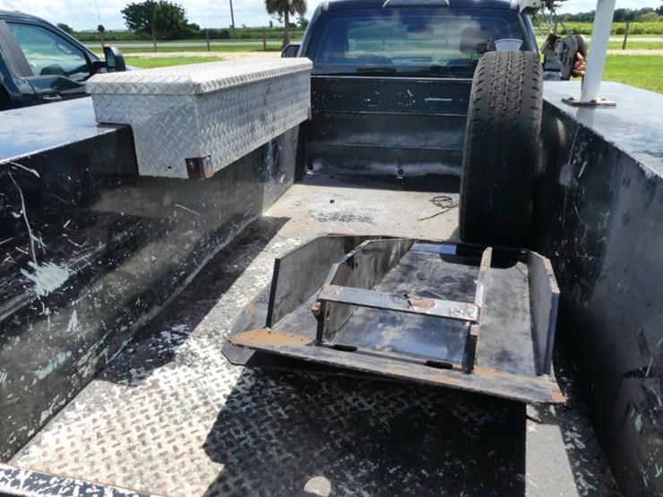 2019-ford-f350-xl-image-10