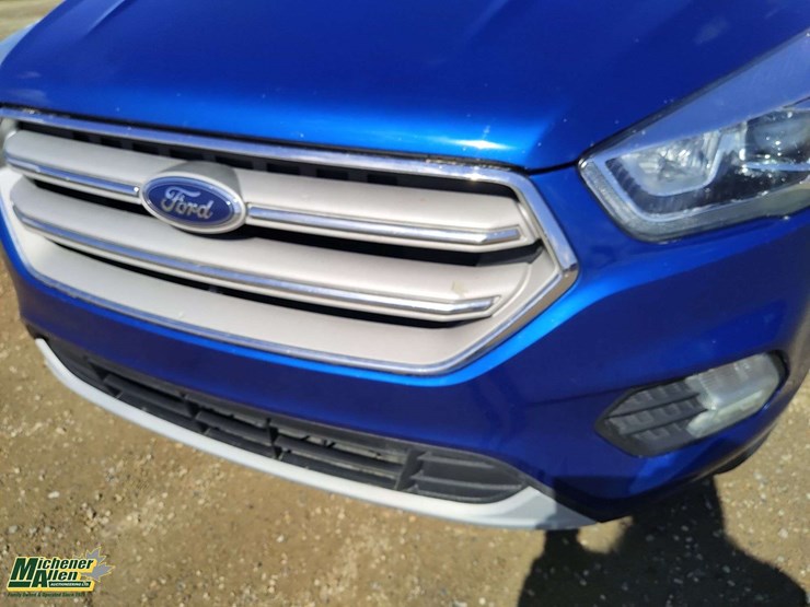 2019-ford-escape-sel-image-29